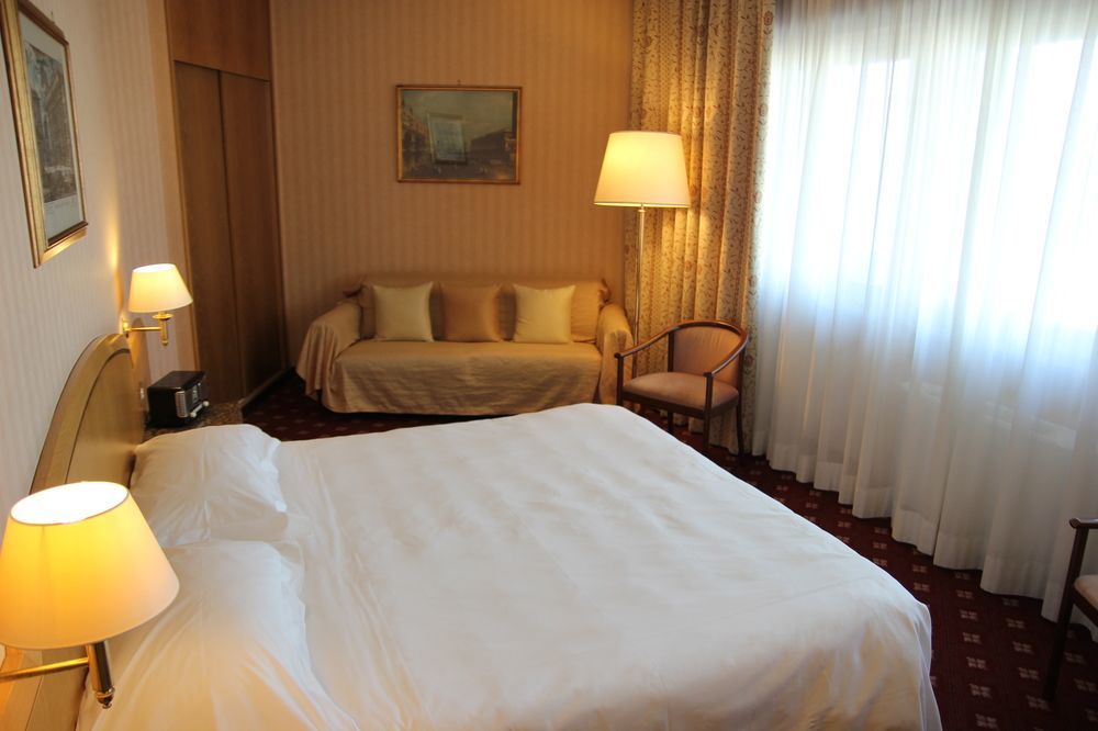Hotel Beverly Hills Rzym Zewnętrze zdjęcie